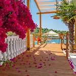 Luxury Alisja With Private 4* Sarandë