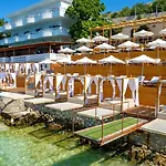 Luxury Alisja With Private 4* Sarandë