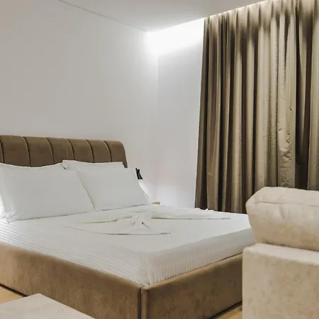 Luxury Alisja With Private Hotel Saranda