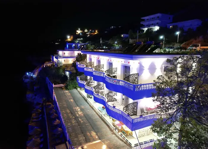 Luxury Alisja With Private 4* Saranda