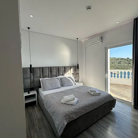 ホテル Luxury Alisja With Private Sarandë