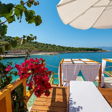 Hotel Luxury Alisja With Private Sarandë