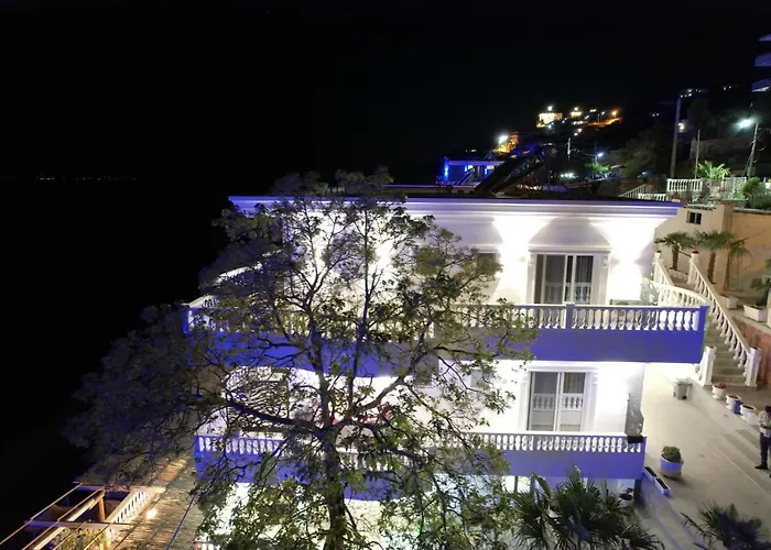 Hotel Luxury Alisja With Private Sarandë